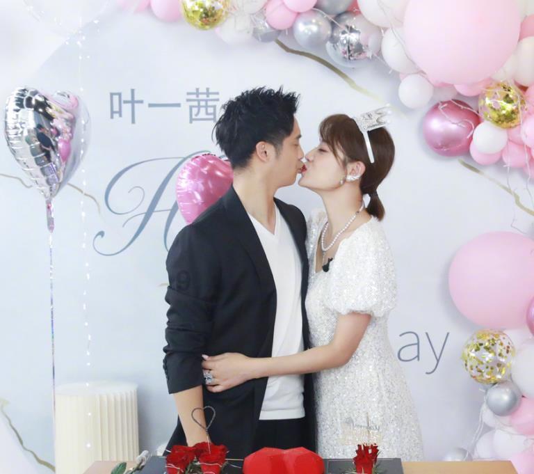 如约而至